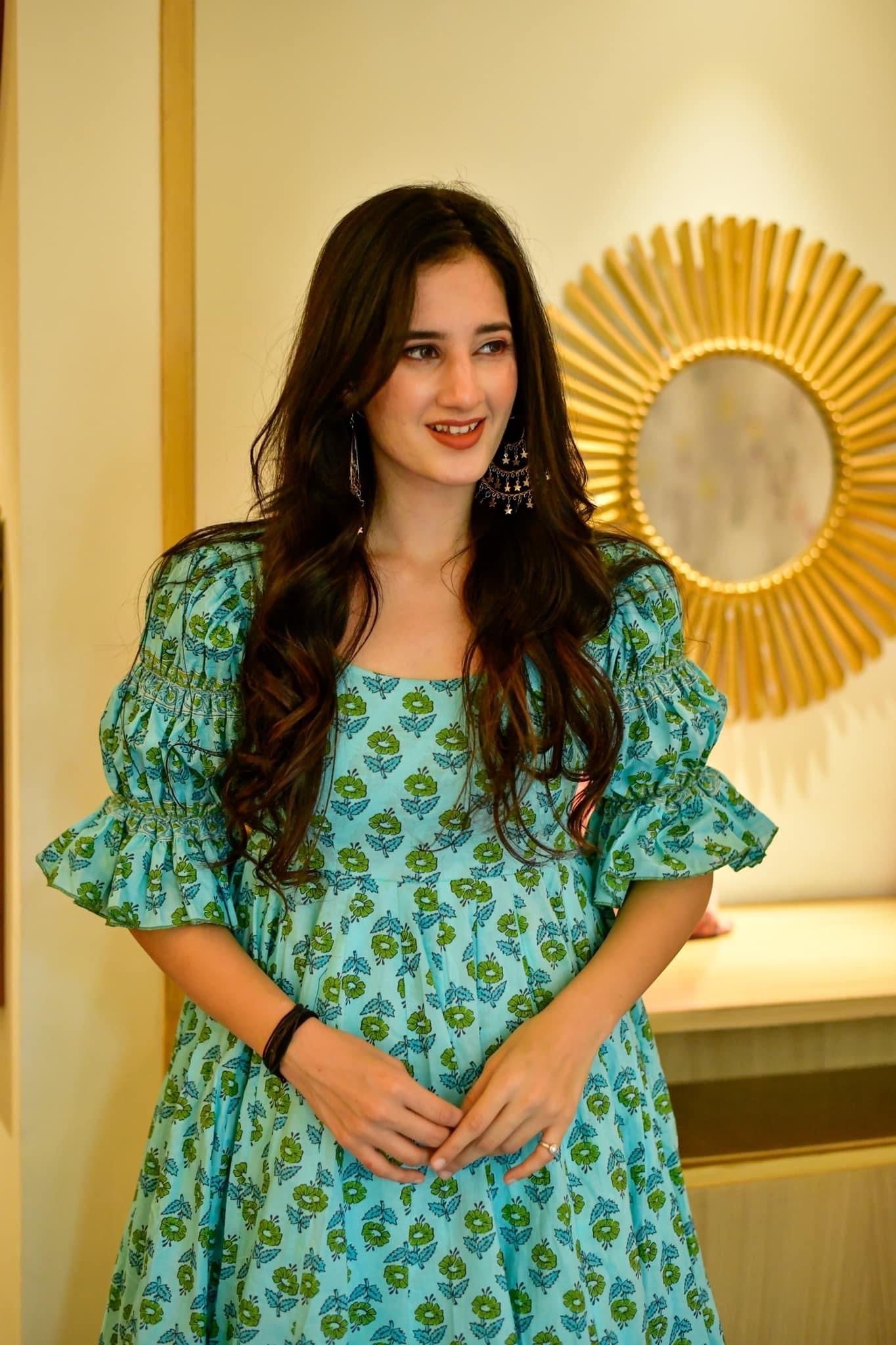 Aradhya sea green suit set