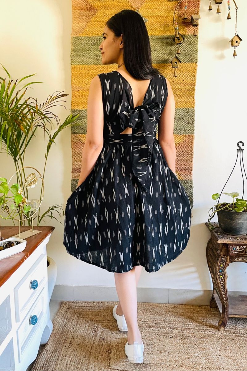 BLACK IKAT BOW-BACK FLARED DRESS